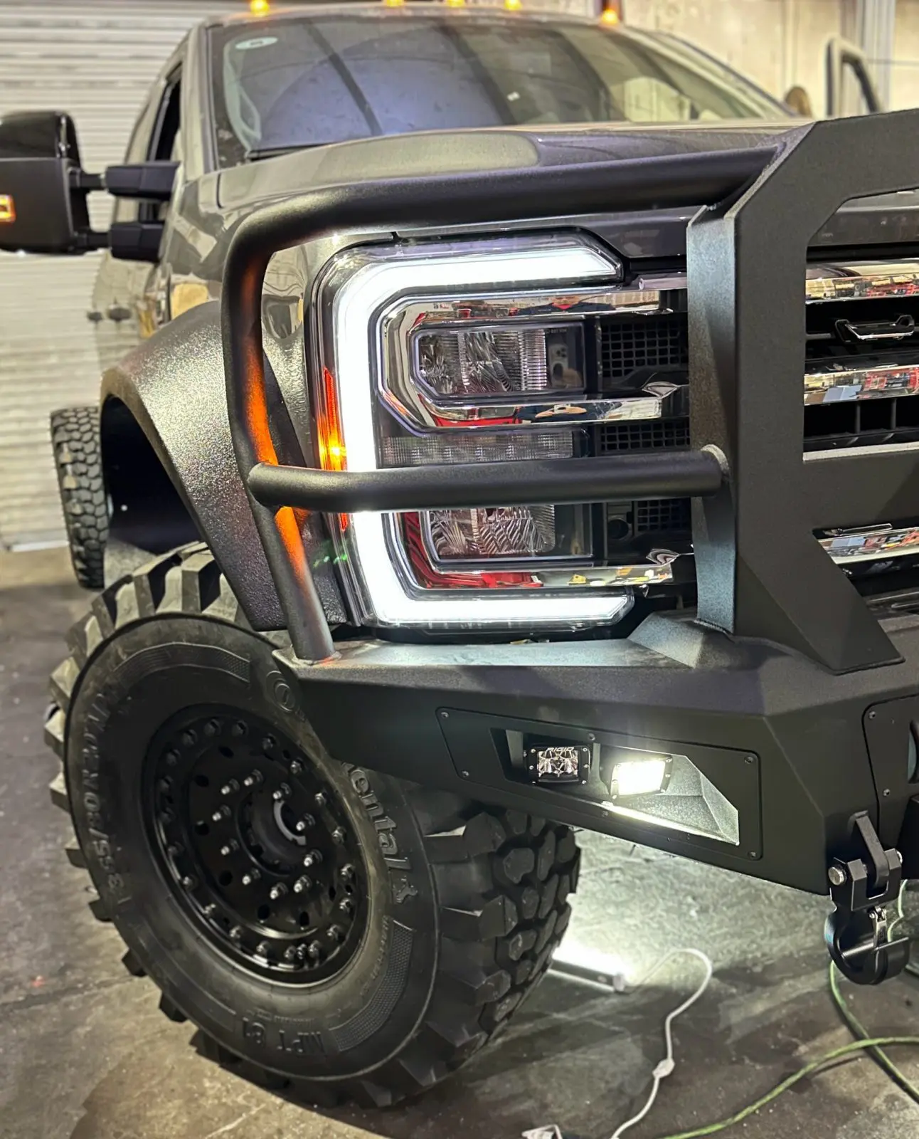 Bodyguard Bumper with super singles and Gen 1 fenders